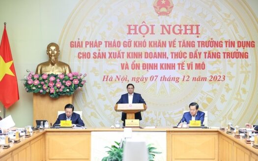 Thủ tướng: Các doanh nghiệp bất động sản phải cơ cấu lại phân khúc, giảm giá bán