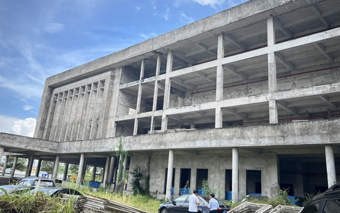 Cần Thơ đưa ra 2 phương án để tái khởi động bệnh viện ngàn tỉ "phơi nắng, phơi mưa"