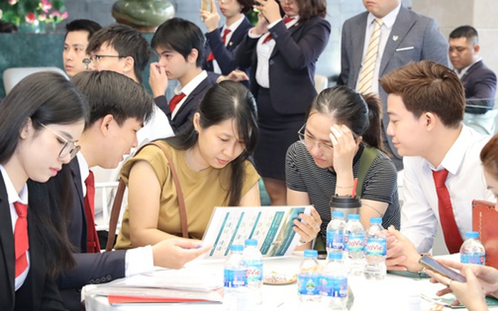 Chuyên gia chỉ kinh nghiệm “săn” bất động sản trong bối cảnh sáp nhập: “Cứ mua dọc tuyến hạ tầng lớn đang triển khai là tăng giá”