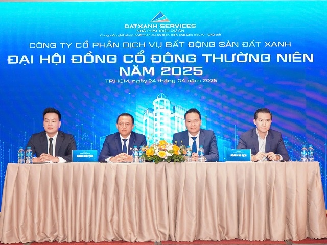 ĐHĐCĐ DXS: Chuyển đổi mô hình để có nguồn hàng ổn định, dự kiến quý 4 Regal Group niêm yết