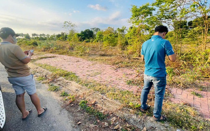 “Sóng” đất nền Dĩ An (Bình Dương): Ngồi tính toán vay khoảng 1 tỉ để đầu tư đất nền, ngân hàng chưa kịp trả lời, lô đất đã vào tay người khác