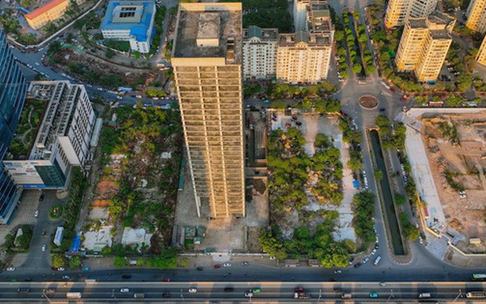 Gần 10 năm bỏ hoang, tòa tháp nghìn tỷ tại đất vàng Hà Nội vừa nhận "tối hậu thư"