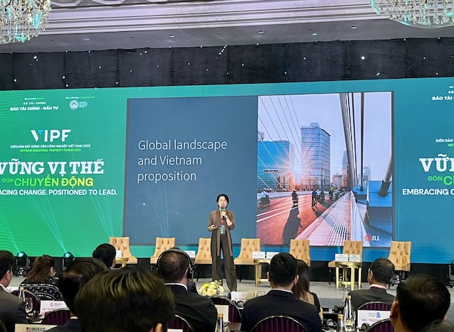 Chuyên gia JLL: Việt Nam đang chuyển mình từ thâm dụng lao động sang thâm dụng vốn 12 Chuyên gia JLL: Việt Nam đang chuyển mình từ thâm dụng lao động sang thâm dụng vốn