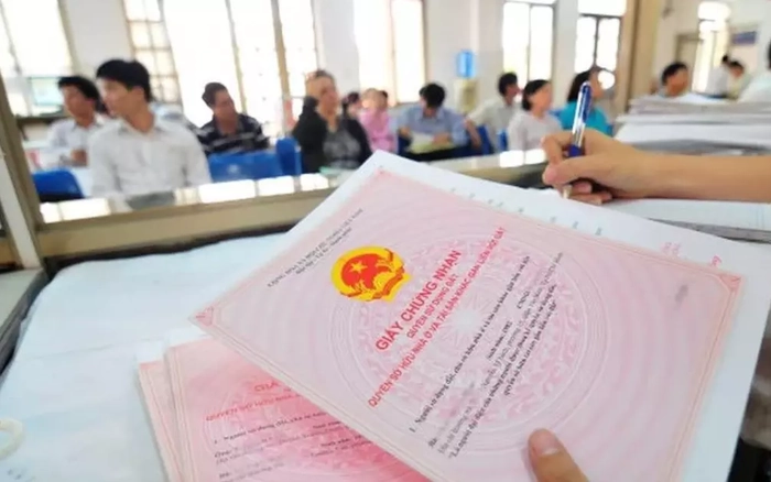 Dân phải photo sổ đỏ để tích hợp dữ liệu đất đai: Đại biểu nói 'phiền hà, mất thời gian' 3 Dân phải photo sổ đỏ để tích hợp dữ liệu đất đai: Đại biểu nói 'phiền hà, mất thời gian'