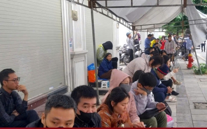 Nhà ở xã hội Đông Anh: Chủ đầu tư dựng nhà bạt cho dân xếp hàng nộp hồ sơ 10 Nhà ở xã hội Đông Anh: Chủ đầu tư dựng nhà bạt cho dân xếp hàng nộp hồ sơ